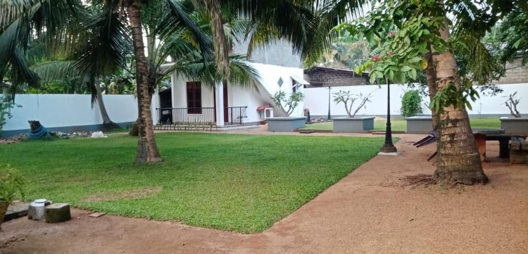 Conch Villa Kalutara Exterior photo