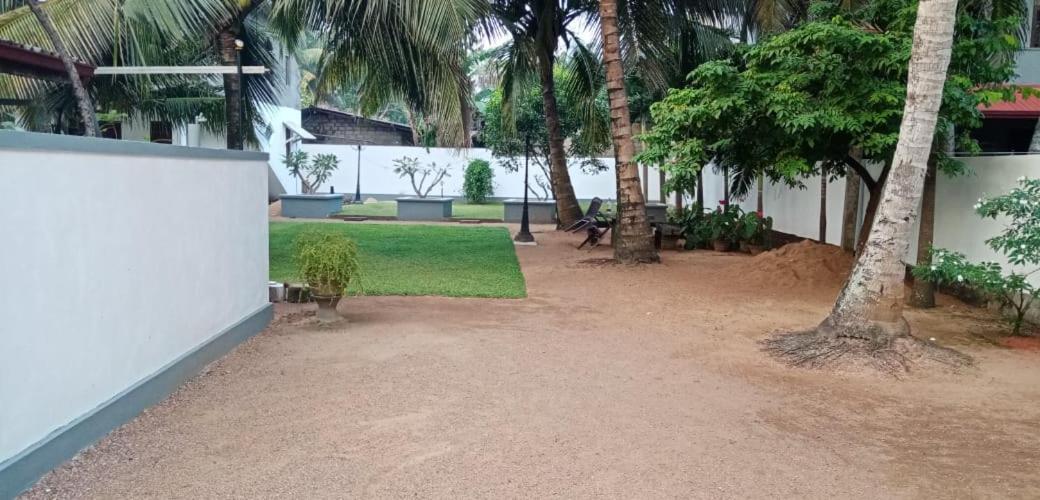 Conch Villa Kalutara Exterior photo